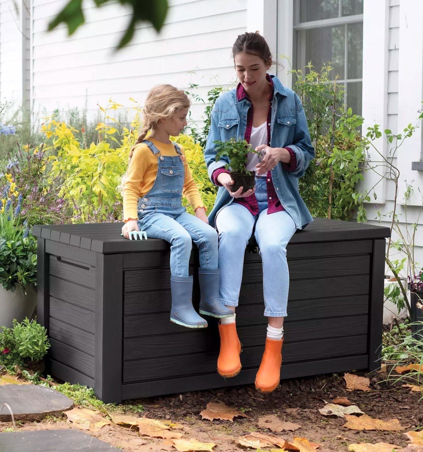 Keter 165 Gallon Outdoor Deck Box Patio Storage 2 Seat Bench Weatherproof Resin