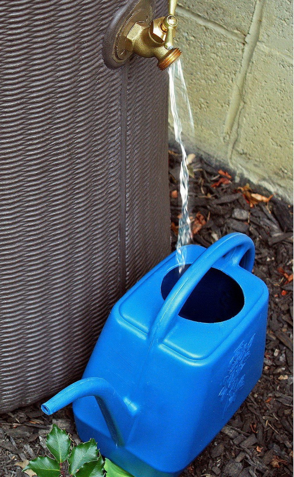 50 Gallon Planter Top Rain Barrel Plastic Water Storage Saver with Spigot