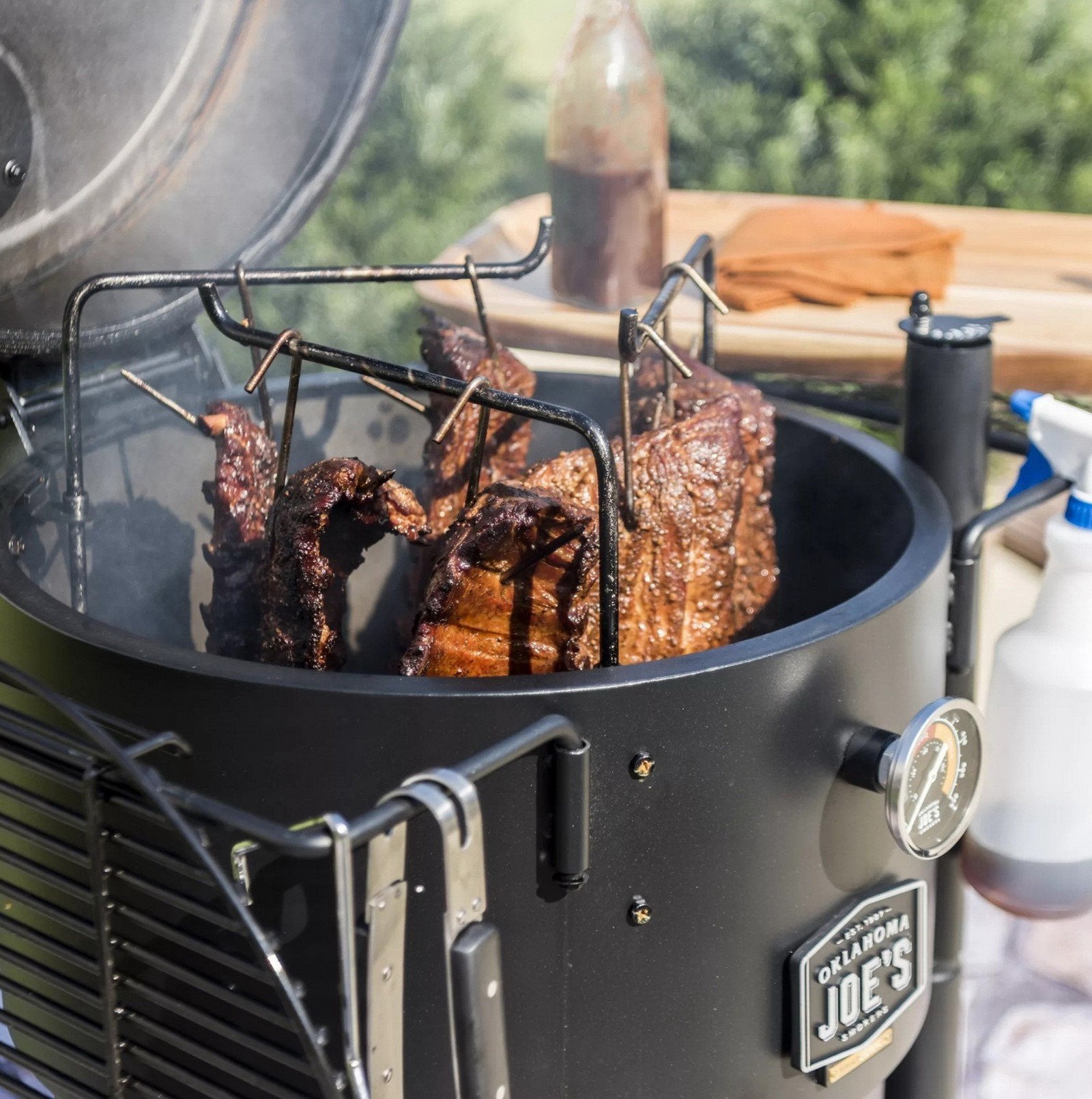 Oklahoma joe hotsell barrel smoker